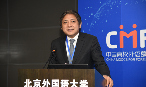 彭龙校长