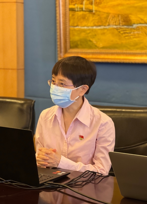 章思英同志发言