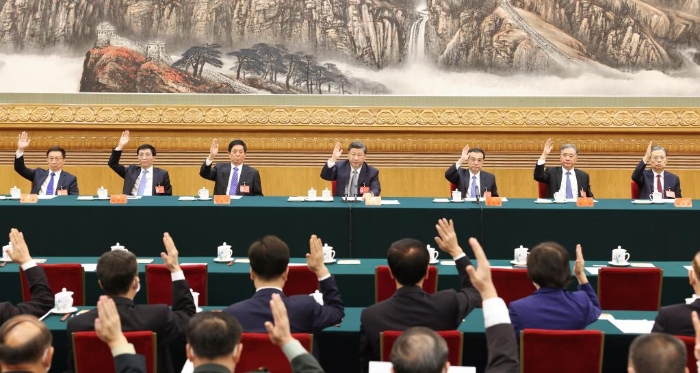 　　10月15日，中国共产党第二十次全国代表大会主席团在北京人民大会堂举行第一次会议。<span style=
