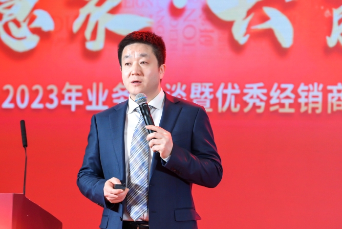 刘锋.JPG