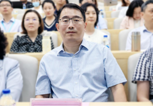 北京中医药大学中层干部和青年骨干教师英语能力强化示范培训班结业仪式新闻稿548.png