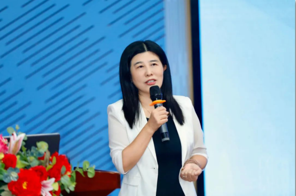 副本素养领航，寻找课堂新力量——外研社外语特色课程融合与创新研讨会暨福外教育集团“深度教学”行动阶段性成果研讨会（英语）开幕（2071字）697