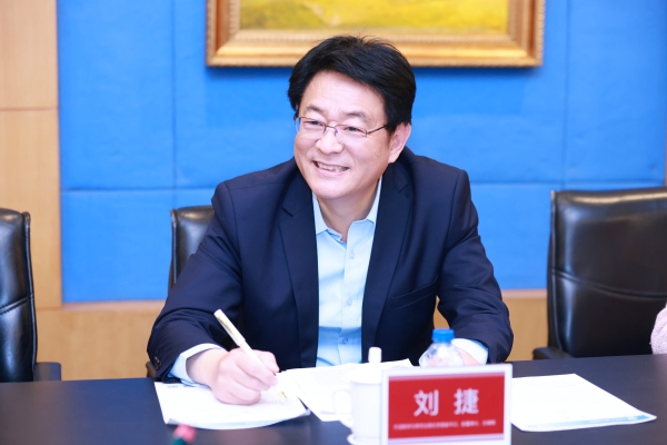 刘总编辑