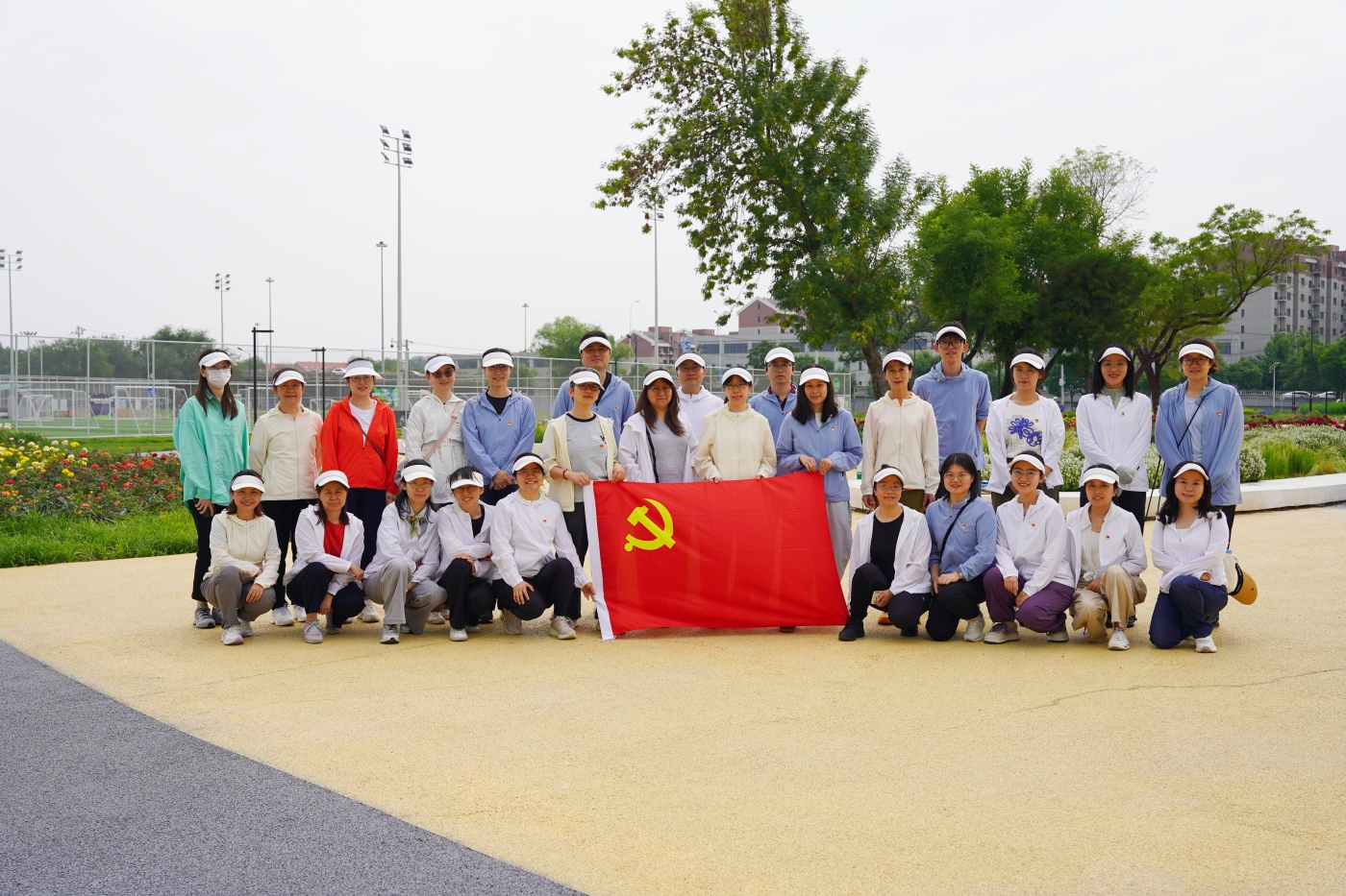 树牢正确政绩观 凝心聚力健步行——外研集团(外研社)党委第十四党支部联合北京外国语大学教工健跑协会、外研跑团开展党建活动6 树牢正确政绩观 凝心聚力健步行——外研集团(外研社)党委第十四党支部联合北京外国语大学教工健跑协会、外研跑团开展党建活动6