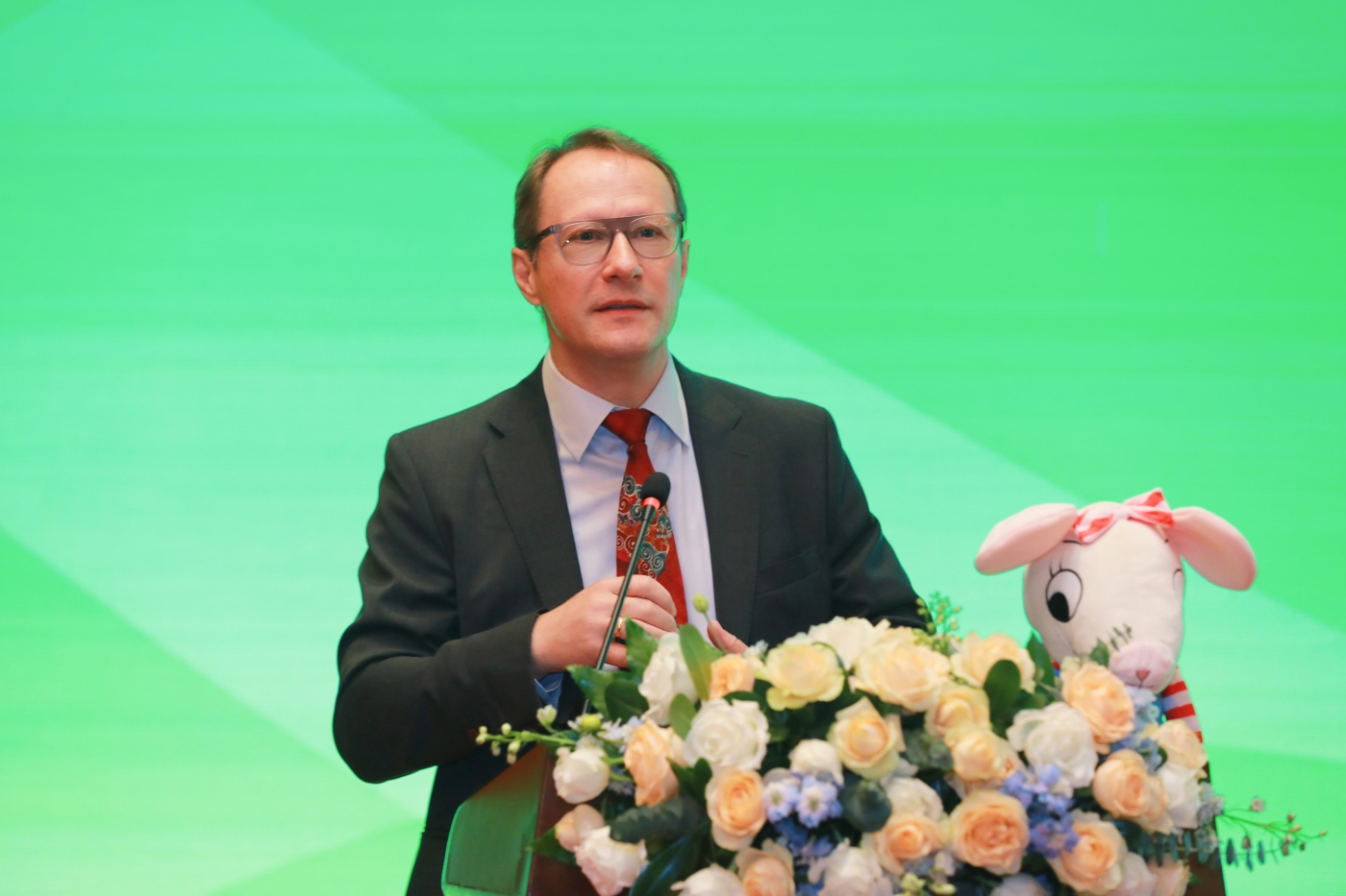 4. 国际知名英语教育专家 迈克尔·汤姆林森(Michael Tomlinson).JPG 4. 国际知名英语教育专家 迈克尔·汤姆林森(Michael Tomlinson).JPG